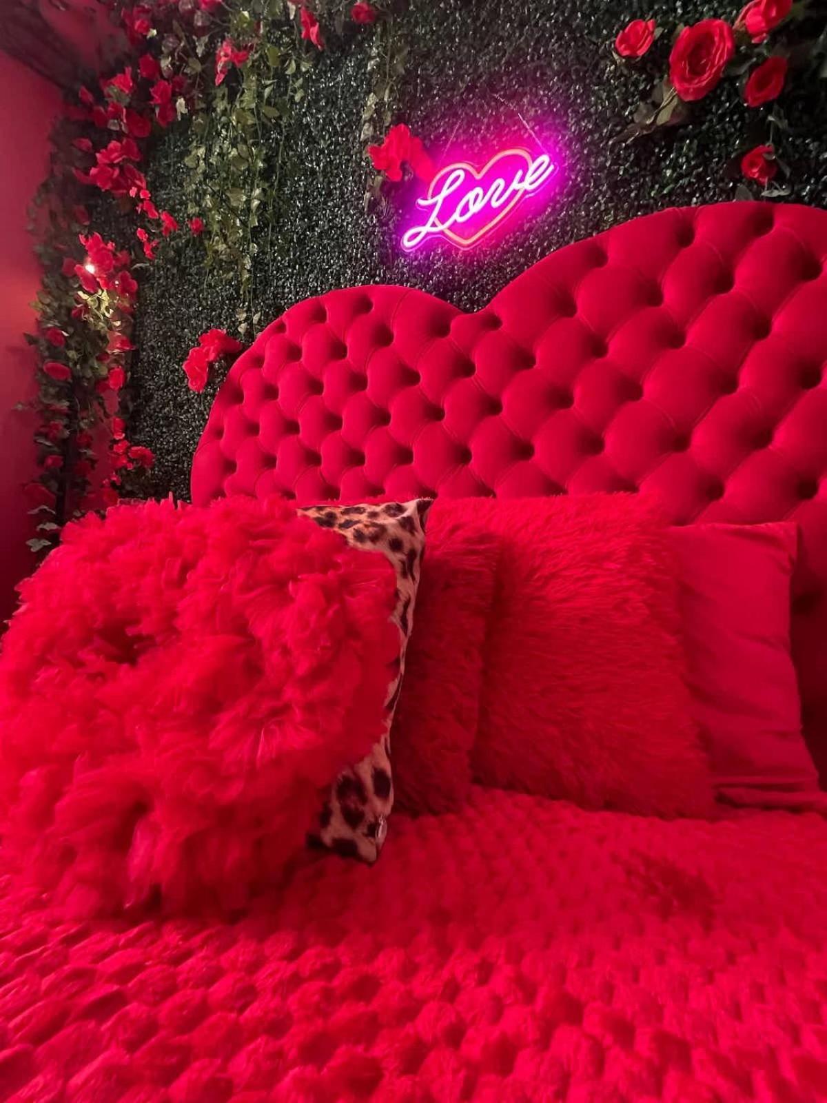 Wild Romance Hideaway 5 Min Away From Downtown * Philadelphia